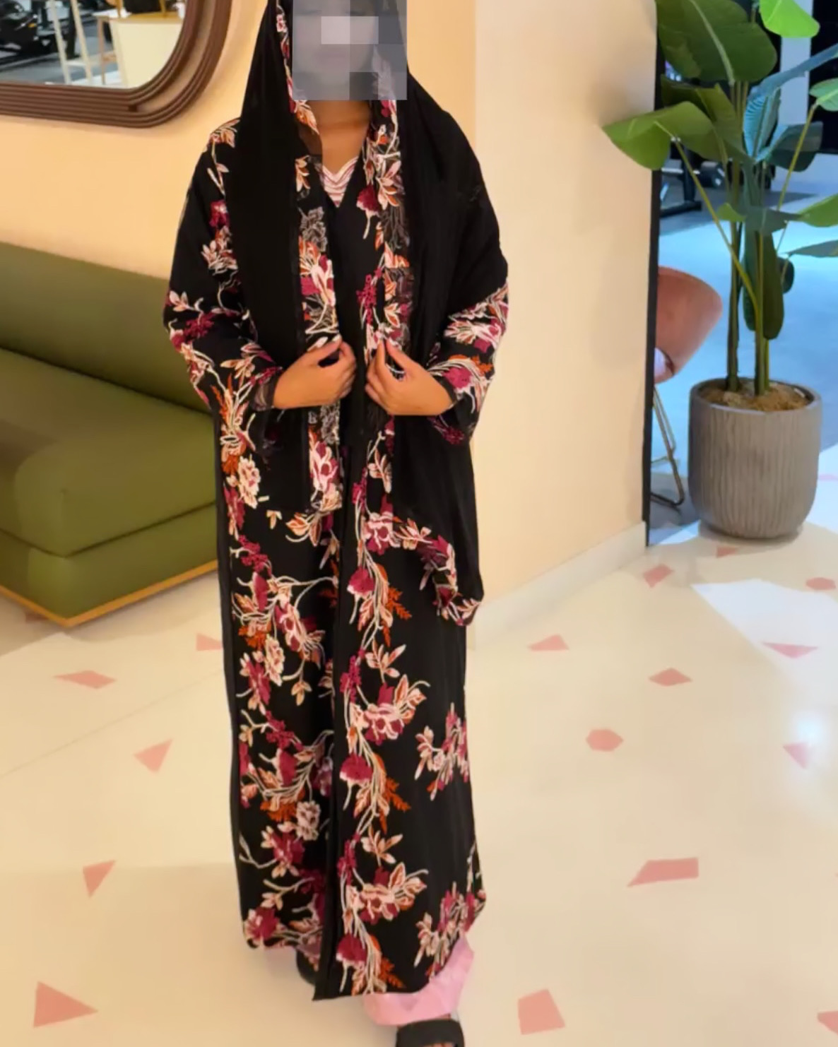 Artistic Abaya